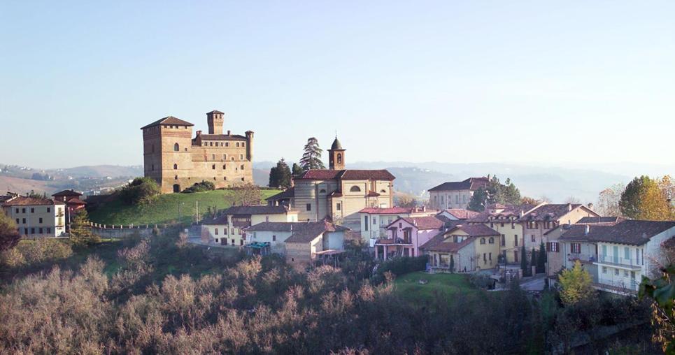 Hotel Casa Pavesi Grinzane Cavour Kültér fotó