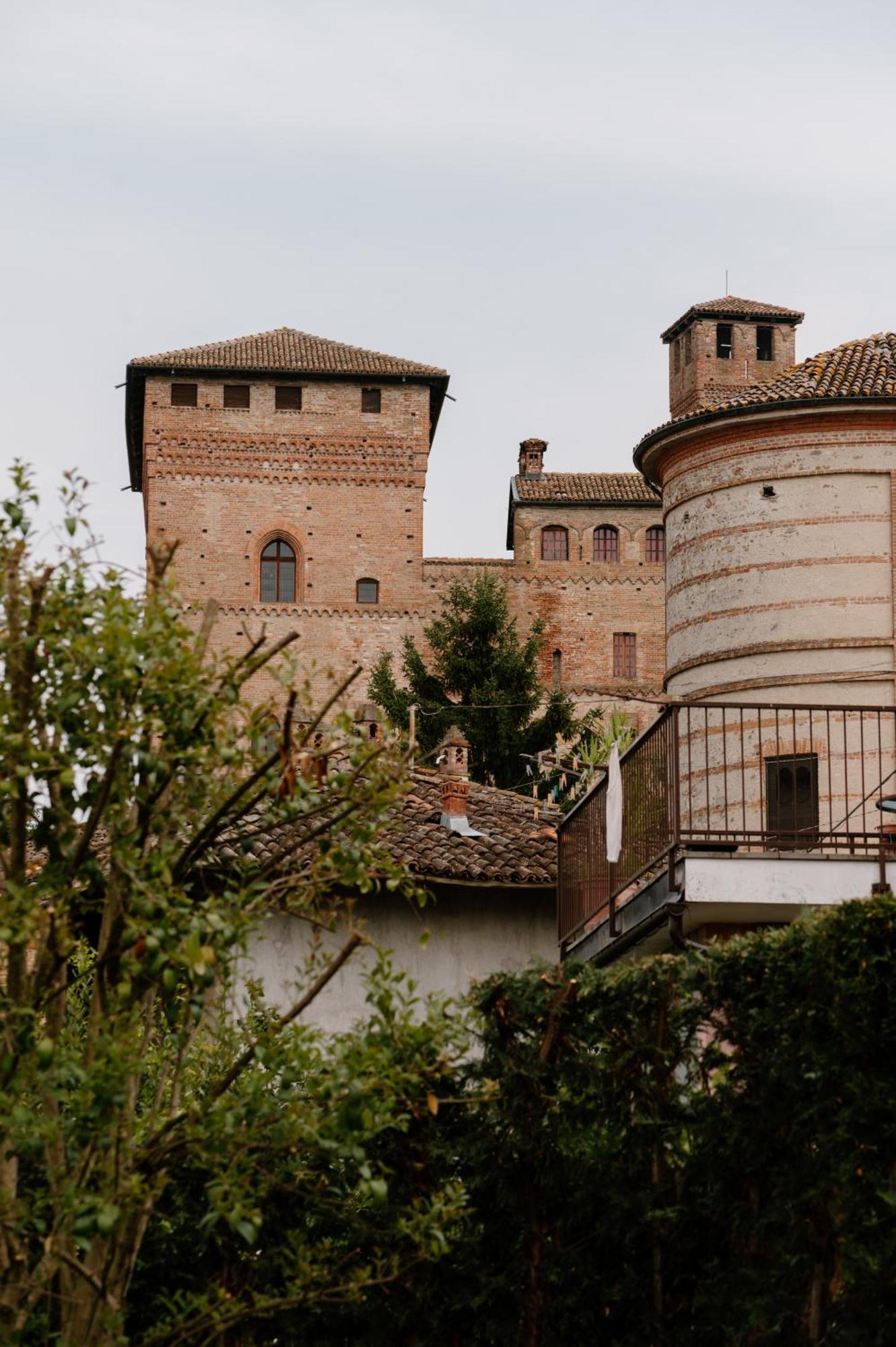 Hotel Casa Pavesi Grinzane Cavour Kültér fotó